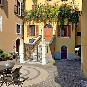 Appartamento Antico Palazzo Signorile, Salò